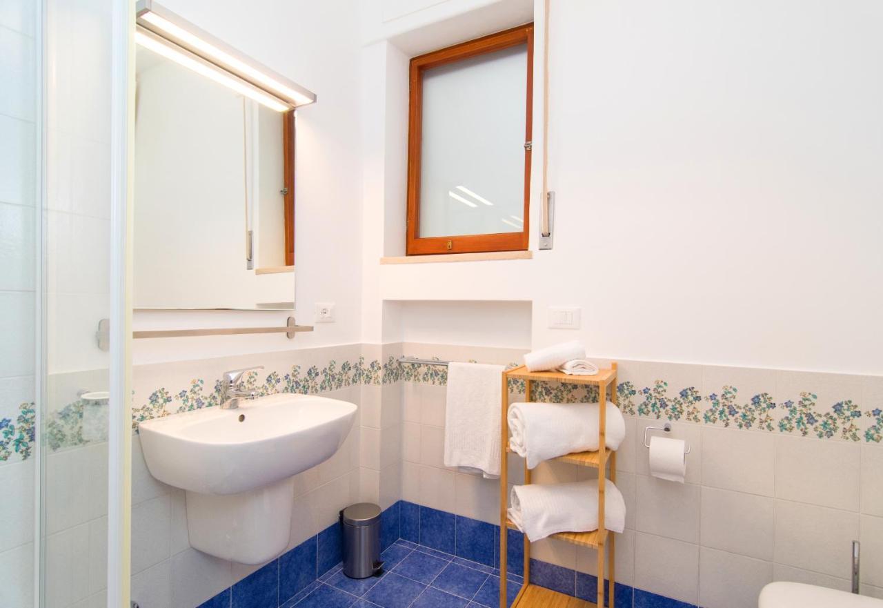 Casa Enza, For Up To 5 People, Sorrento Center 아파트 외부 사진